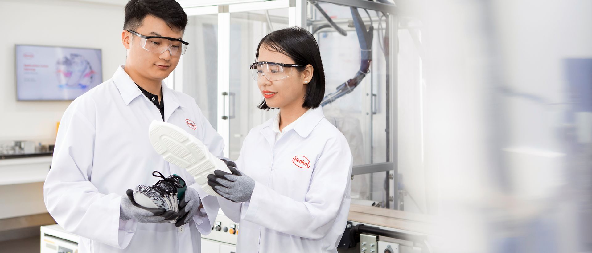Novel adhesive technologies allow manufacturers to flexibly use a variety of different materials to make ultra-lightweight shoes.