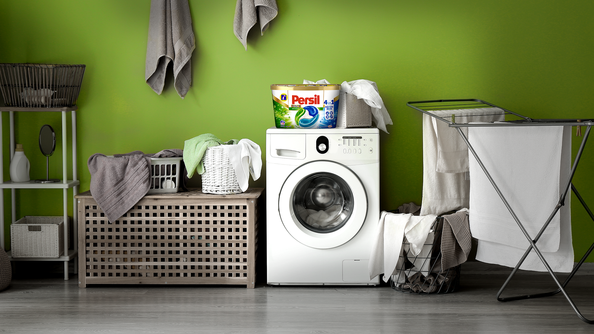 Persil Discs 4in1 on a washing machine