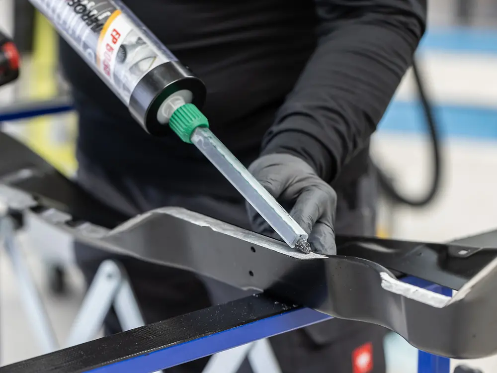 Karosserieklebstoff Teroson EP 5055