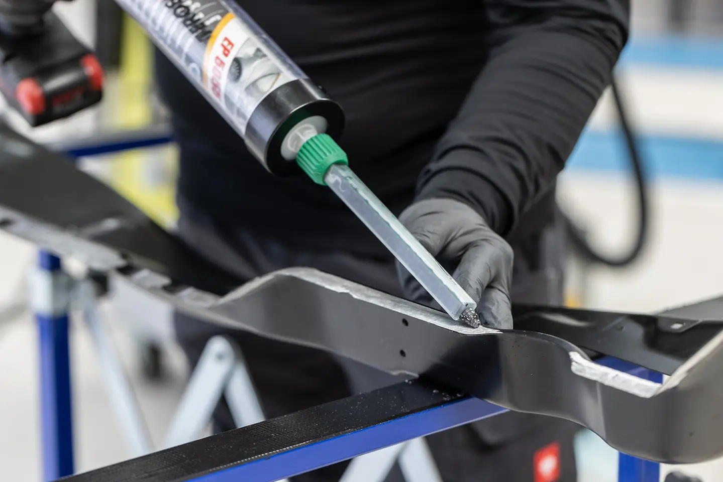 Karosserieklebstoff Teroson EP 5055