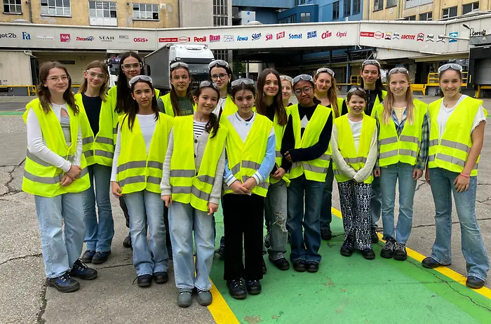 Wiener Töchtertag 2025: Großer Andrang bei Henkel in Wien-Erdberg