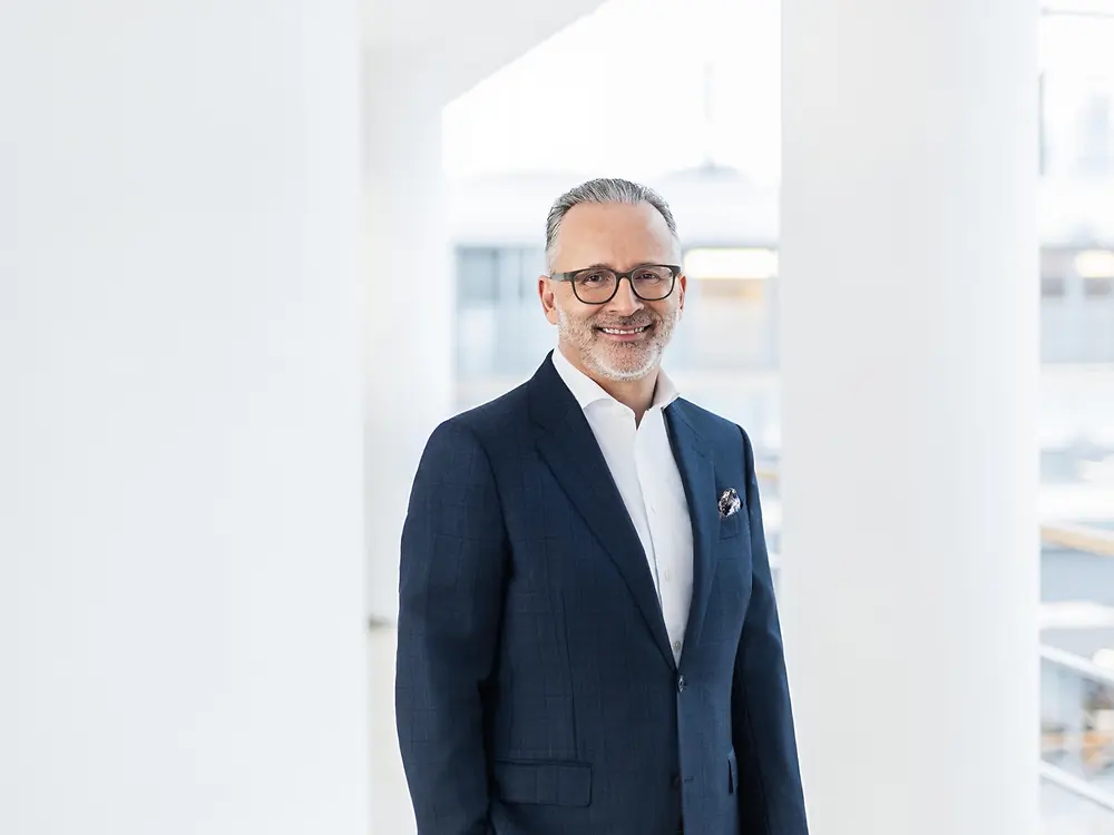 Carsten Knobel