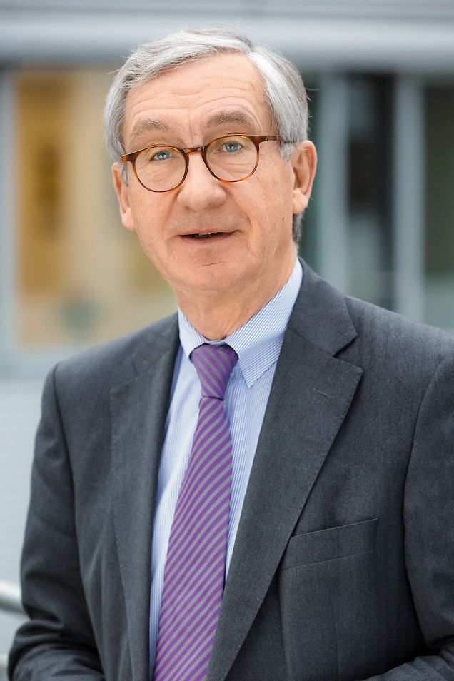Prof. Dr. Ulrich Lehner